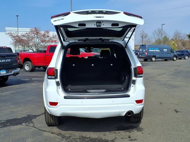 Certified 2018 Jeep Grand Cherokee Altitude image 10