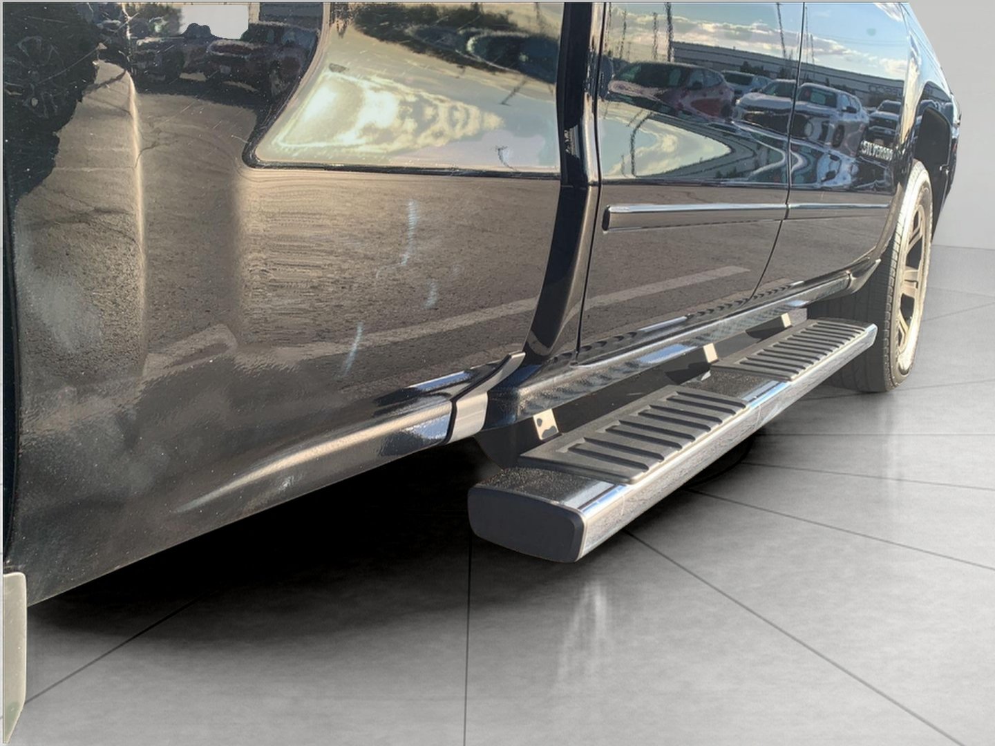Used 2018 Chevrolet Silverado 1500 LT w/ All Star Edition AWD/4WD image 28