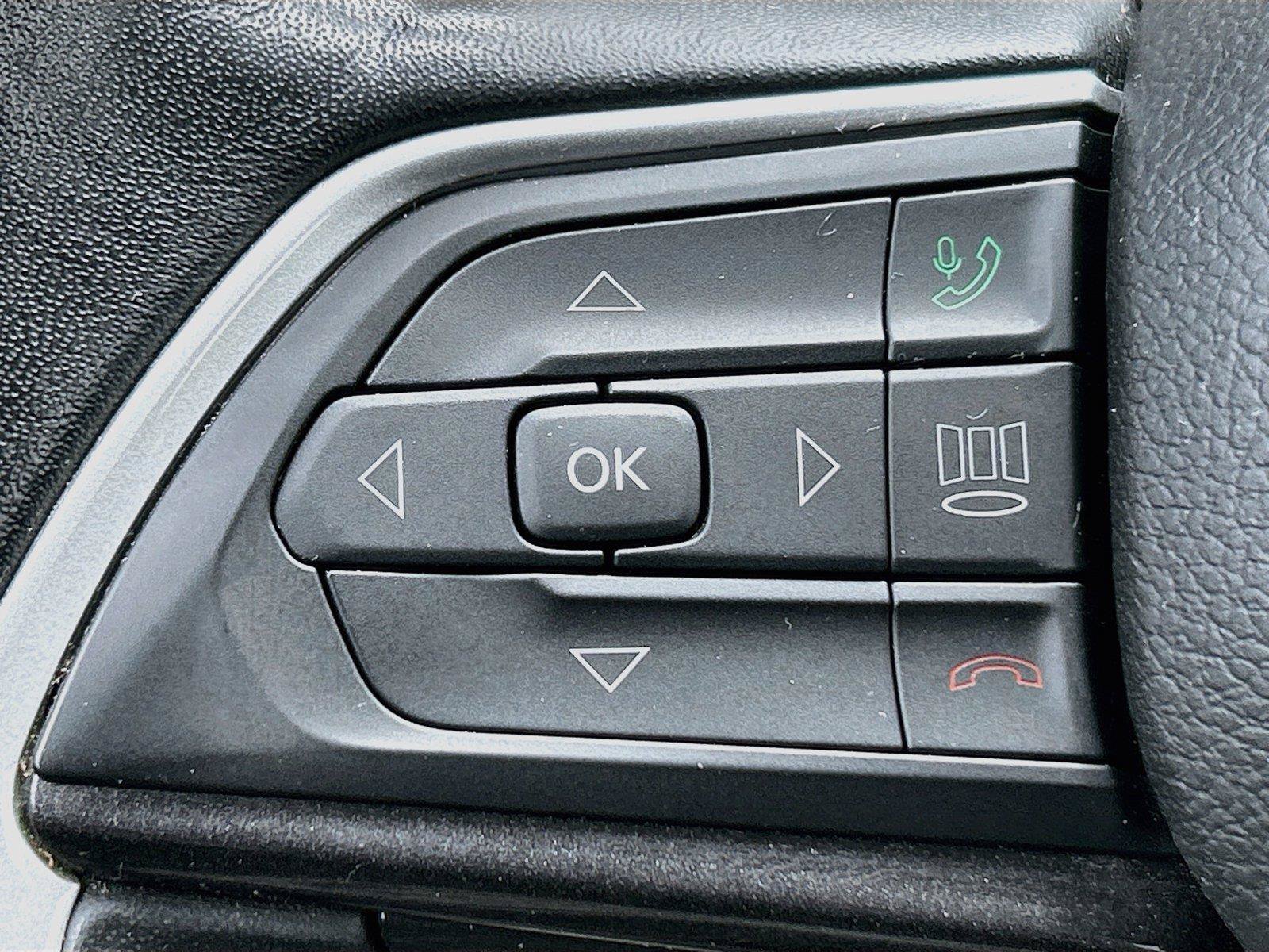 Used 2022 Jeep Grand Cherokee L Laredo w/ Luxury Tech Group I AWD/4WD image 37