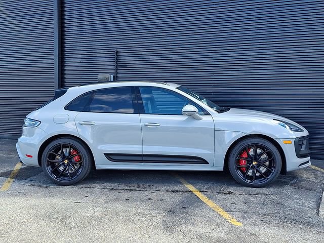 New 2026 Porsche Macan GTS image 8