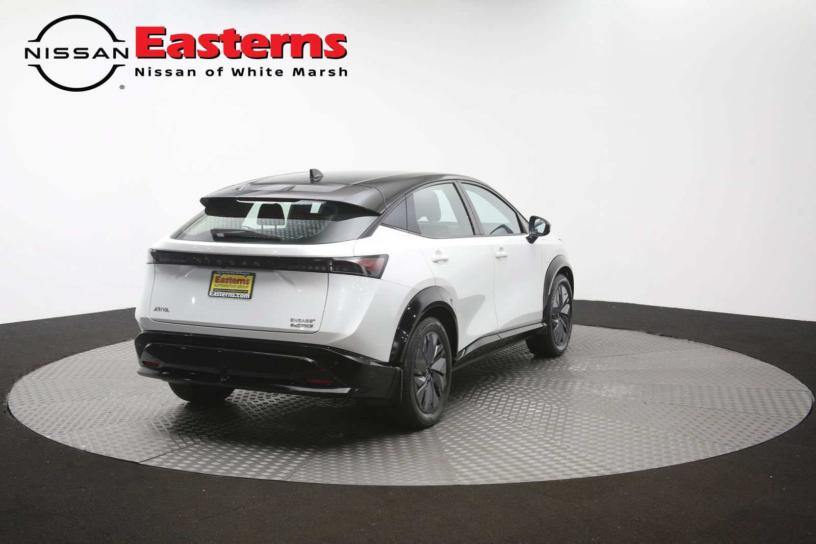 Used 2024 Nissan Ariya AWD image 38