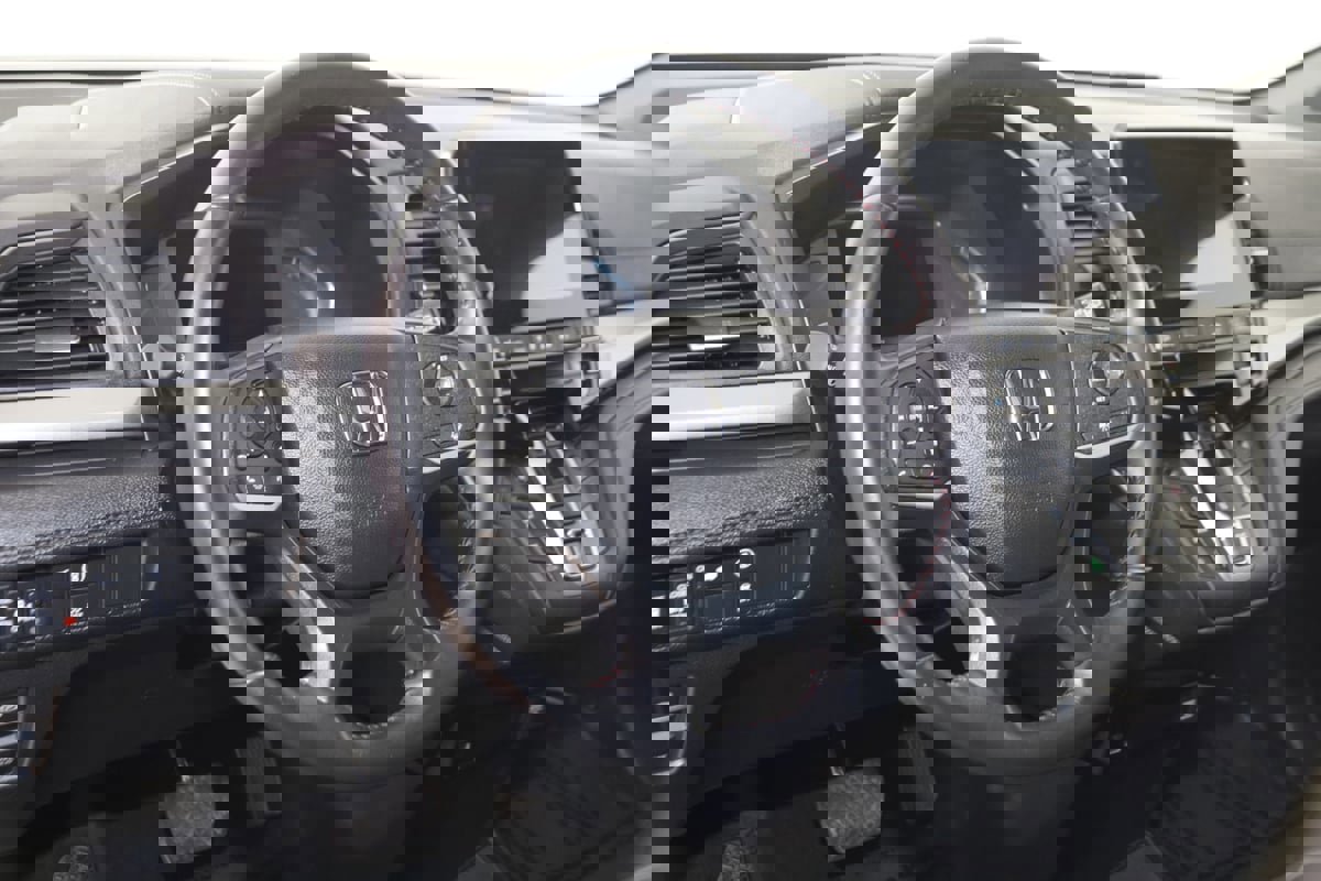 Used 2023 Honda Odyssey Sport image 6