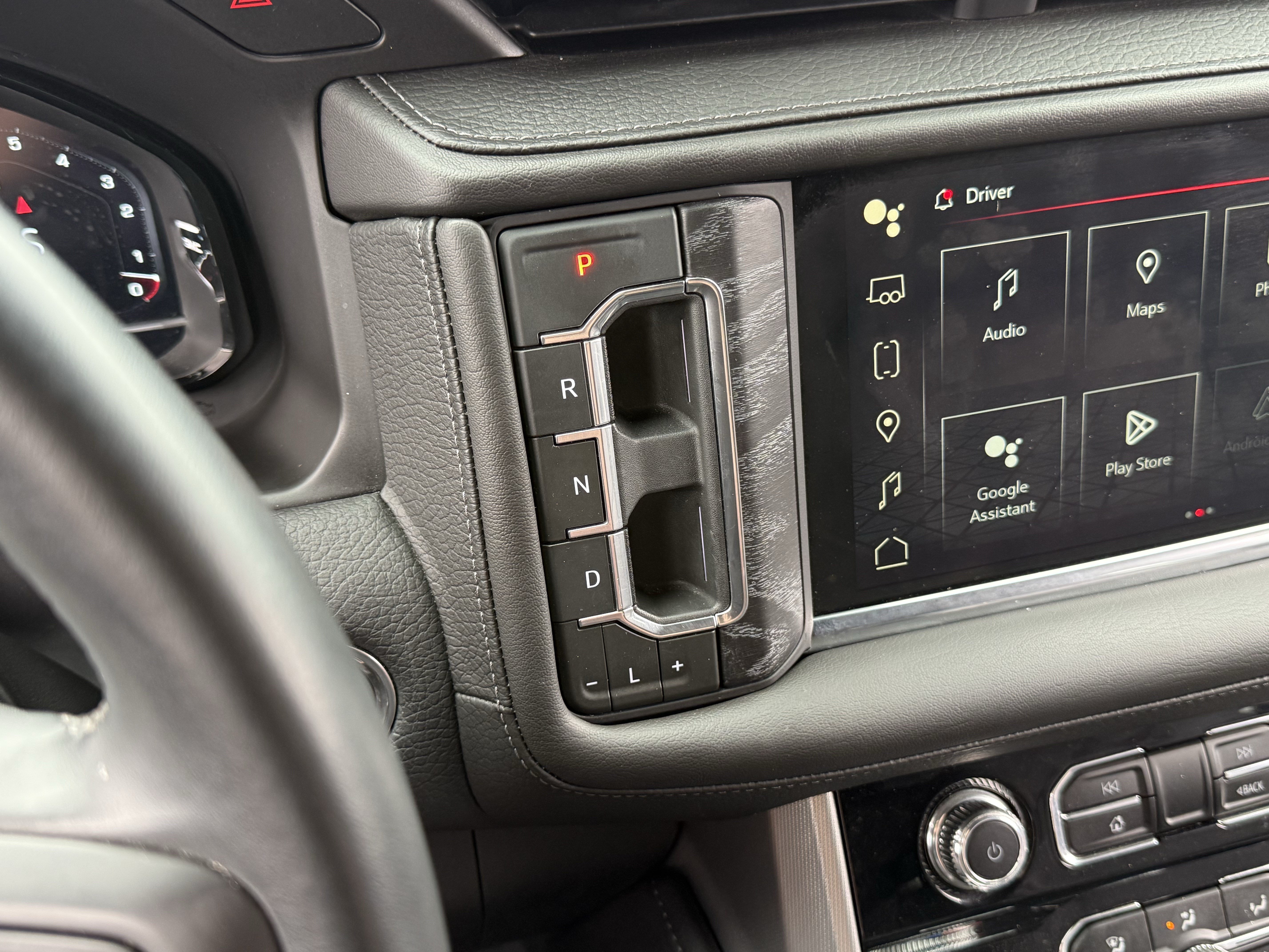 Used 2023 GMC Yukon Denali AWD/4WD image 26