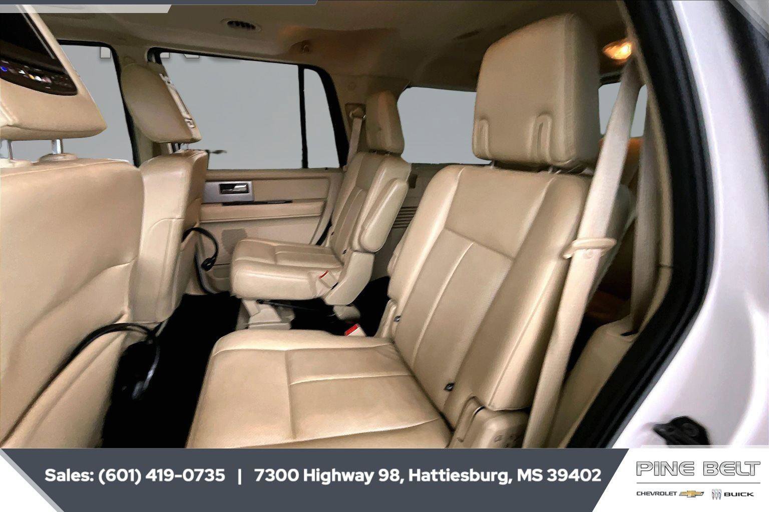 Used 2017 Ford Expedition Limited w/ Equipment Group 301A RWD image 19