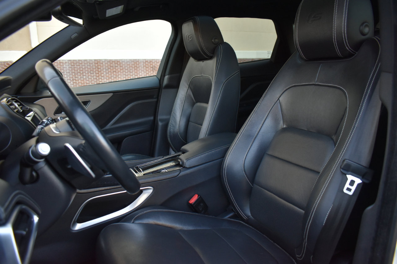 Used 2018 Jaguar F-PACE S image 24