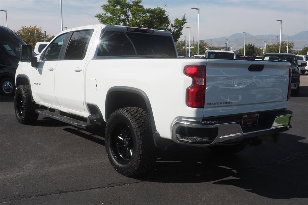 Used 2024 Chevrolet Silverado 2500 LT image 7