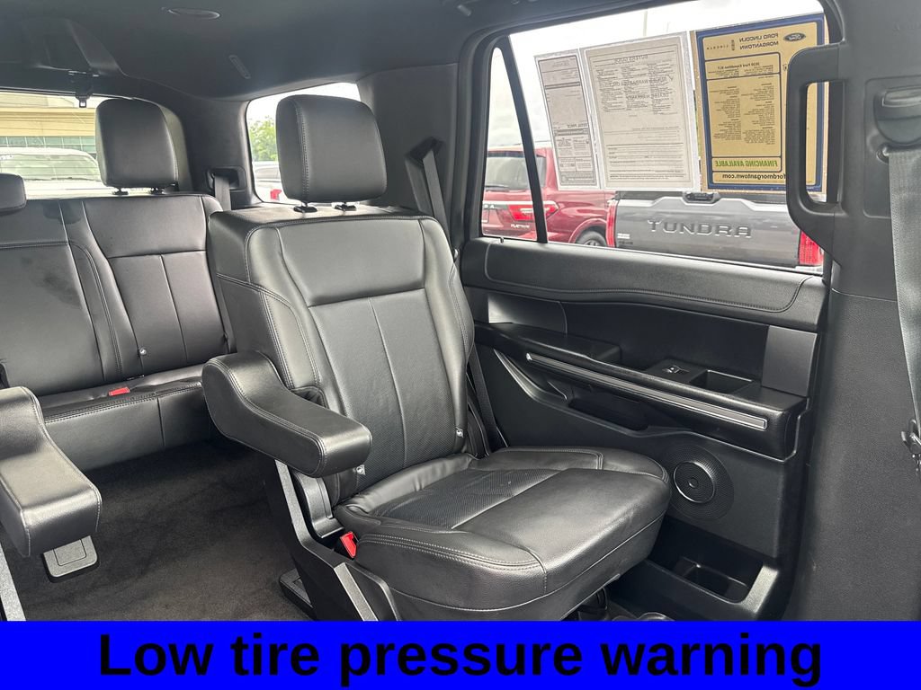 Used 2020 Ford Expedition XLT w/ Equipment Group 202A AWD/4WD image 15