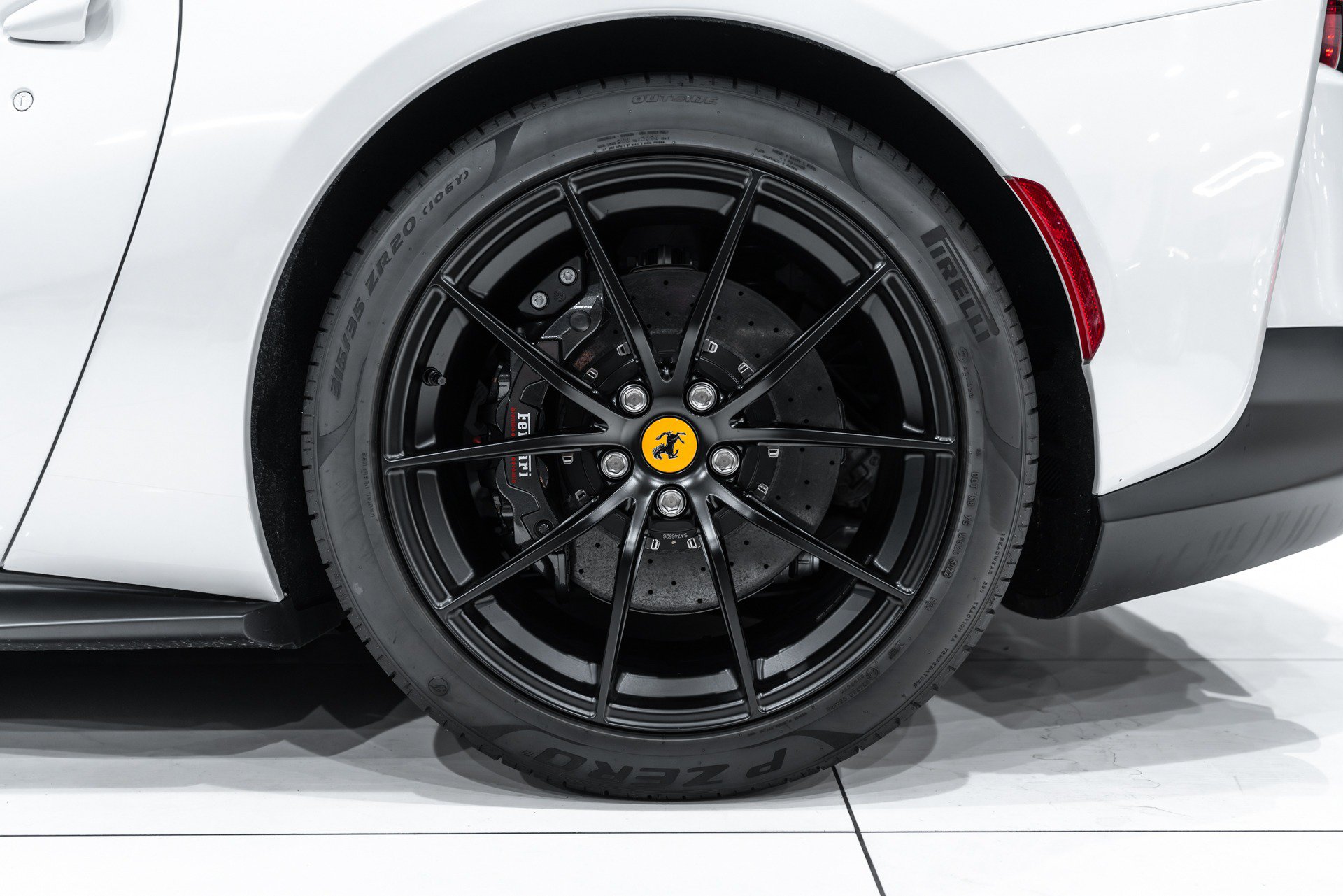 Used 2023 Ferrari 812 GTS RWD image 60