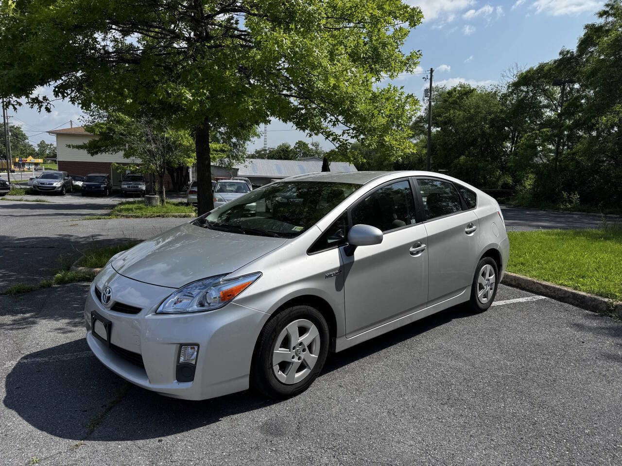 Used 2010 Toyota Prius Three image 2