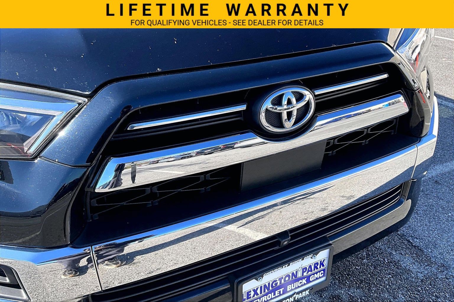 Used 2022 Toyota 4Runner Limited AWD/4WD image 31