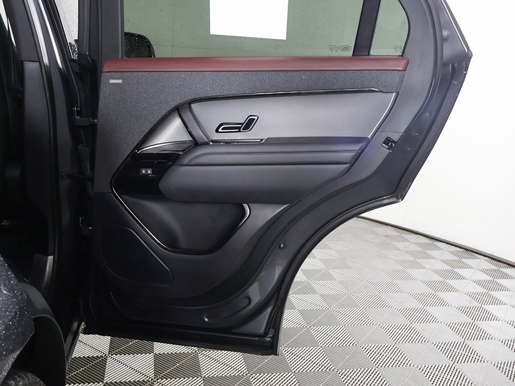 Used 2023 Land Rover Range Rover Sport SE Dynamic image 28