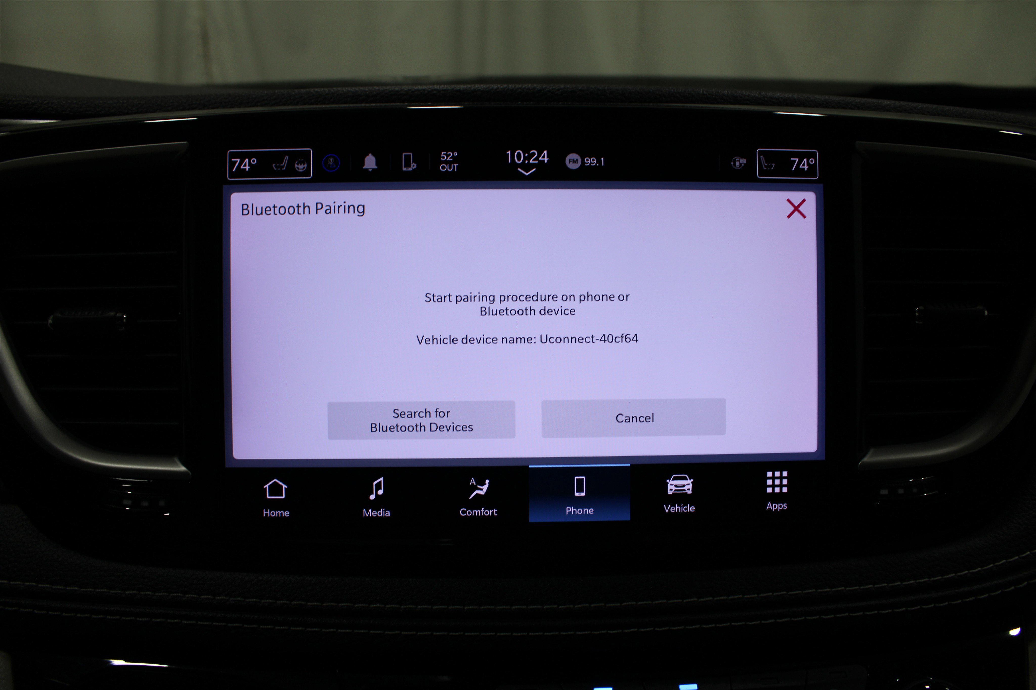 Used 2022 Chrysler Pacifica Touring-L image 18