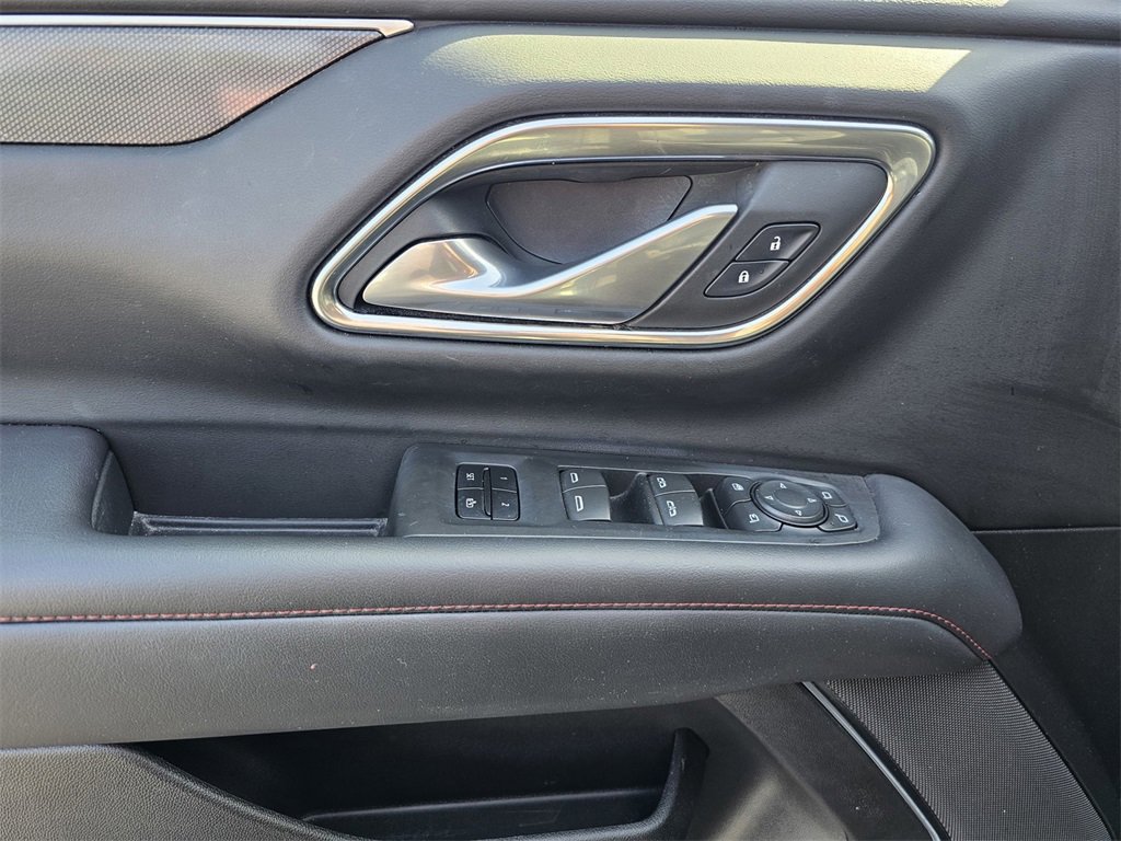 Used 2022 Chevrolet Suburban RST w/ Luxury Package image 17