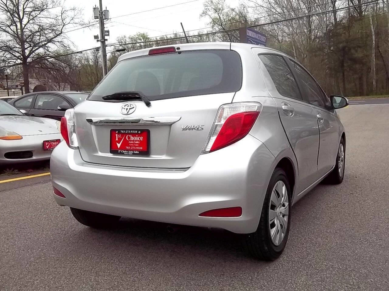 Used 2012 Toyota Yaris LE image 3