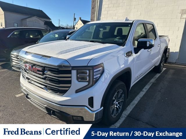 Used 2025 GMC Sierra 1500 SLT image 2
