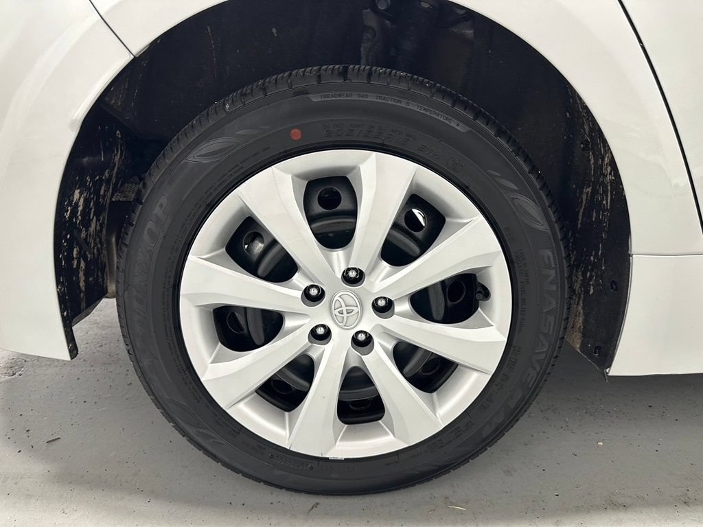 Used 2026 Toyota Corolla LE FWD image 62