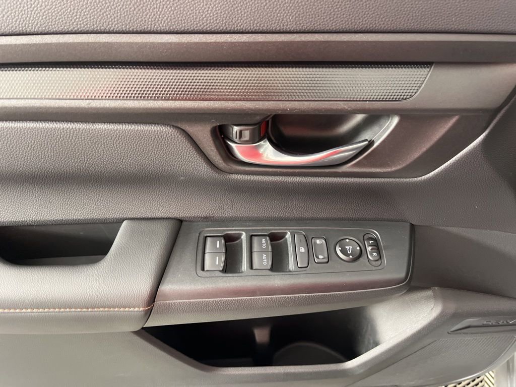 Certified 2025 Honda CR-V Sport image 26