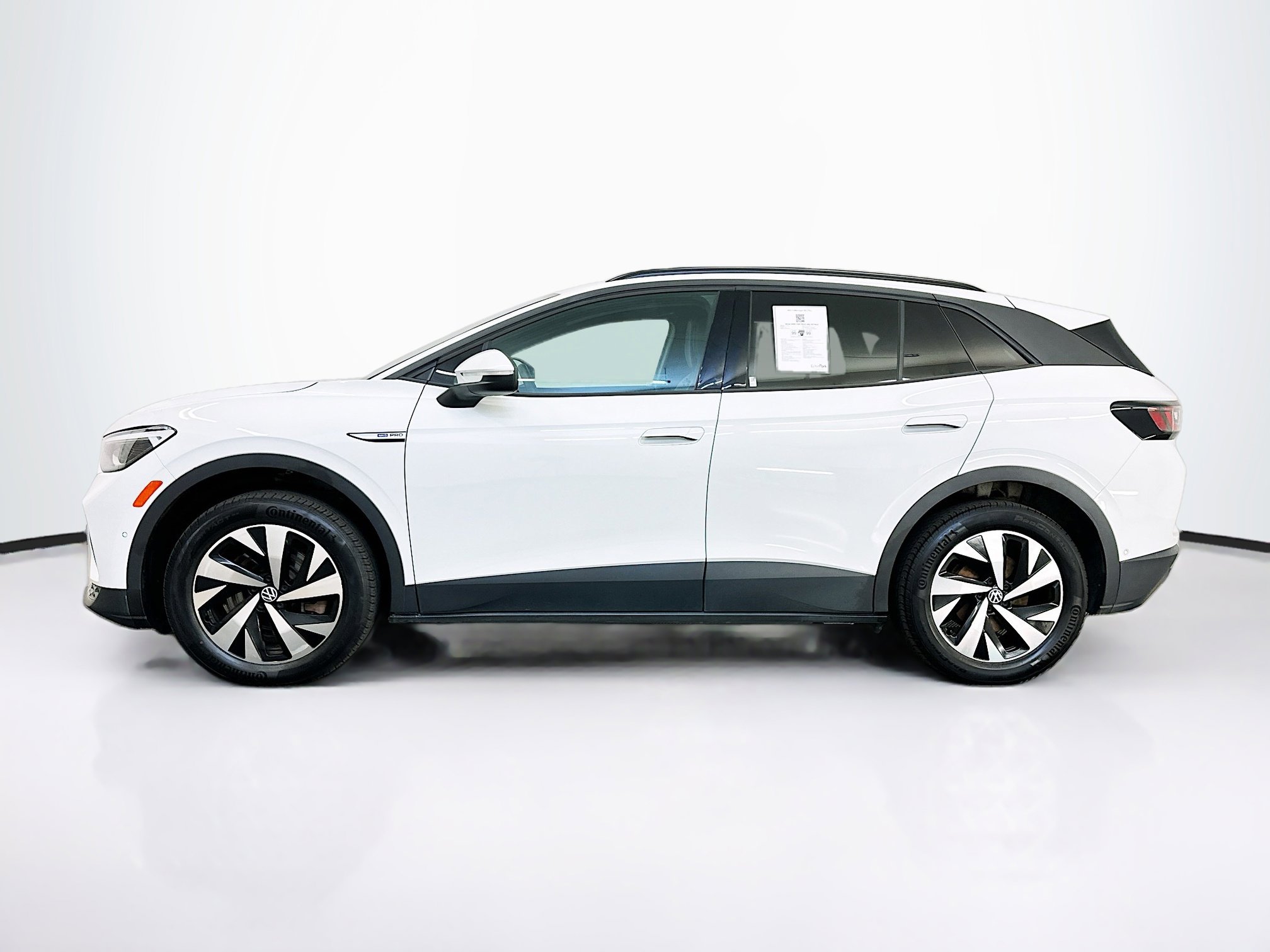 Used 2023 Volkswagen ID.4 Pro image 4