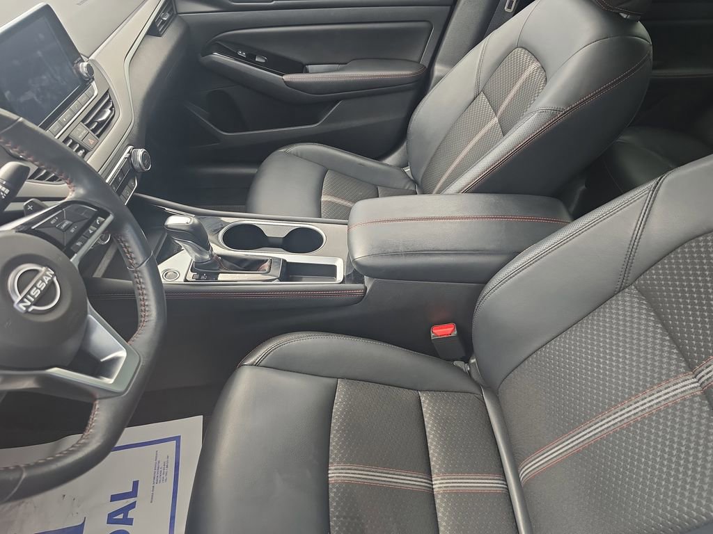 Used 2024 Nissan Altima 2.5 SR image 15
