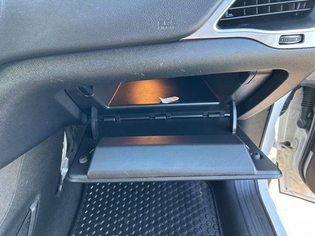 Used 2020 Jeep Cherokee Latitude w/ Cold Weather Group image 36