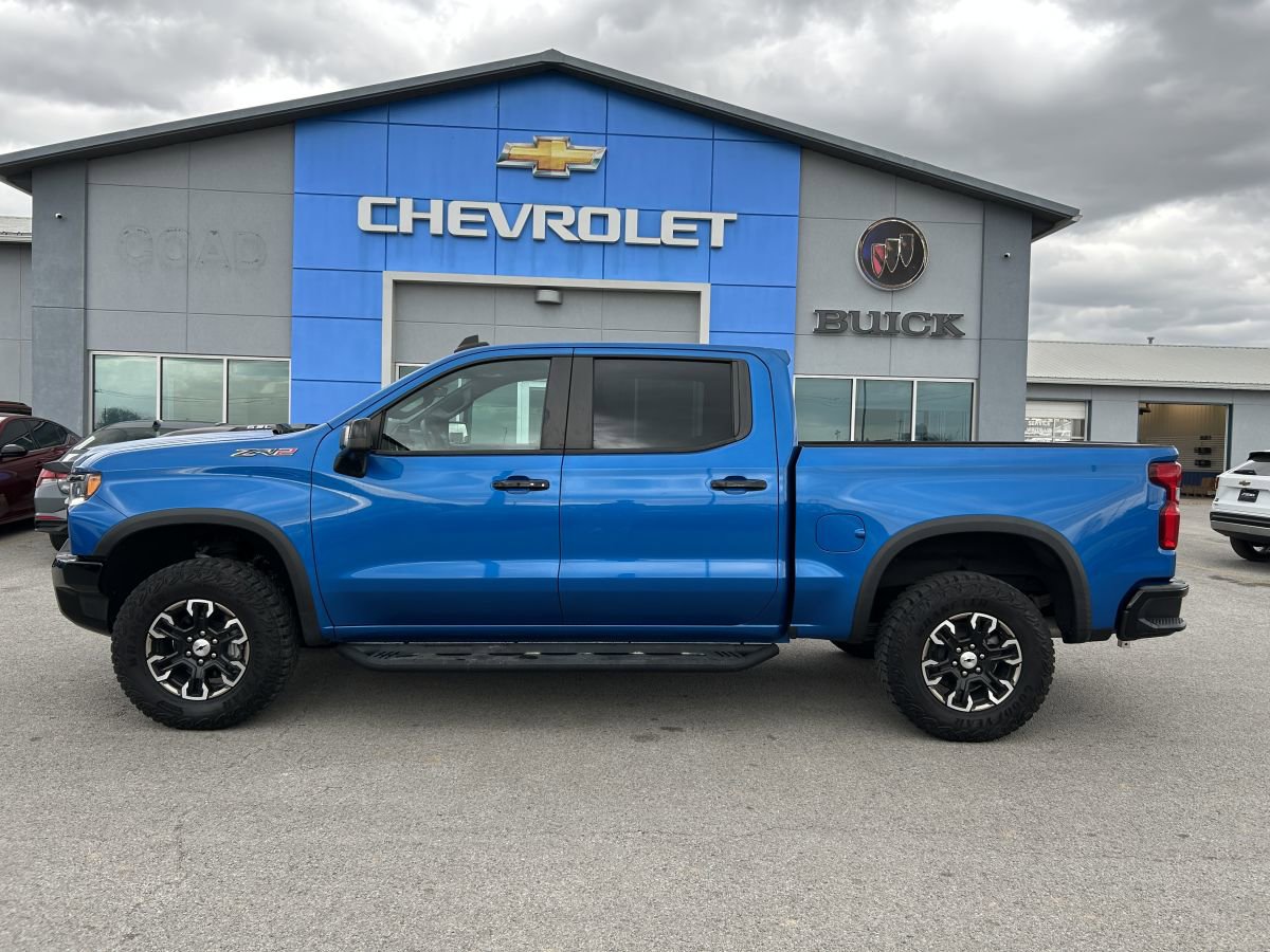 Used 2022 Chevrolet Silverado 1500 ZR2 w/ Technology Package image 4