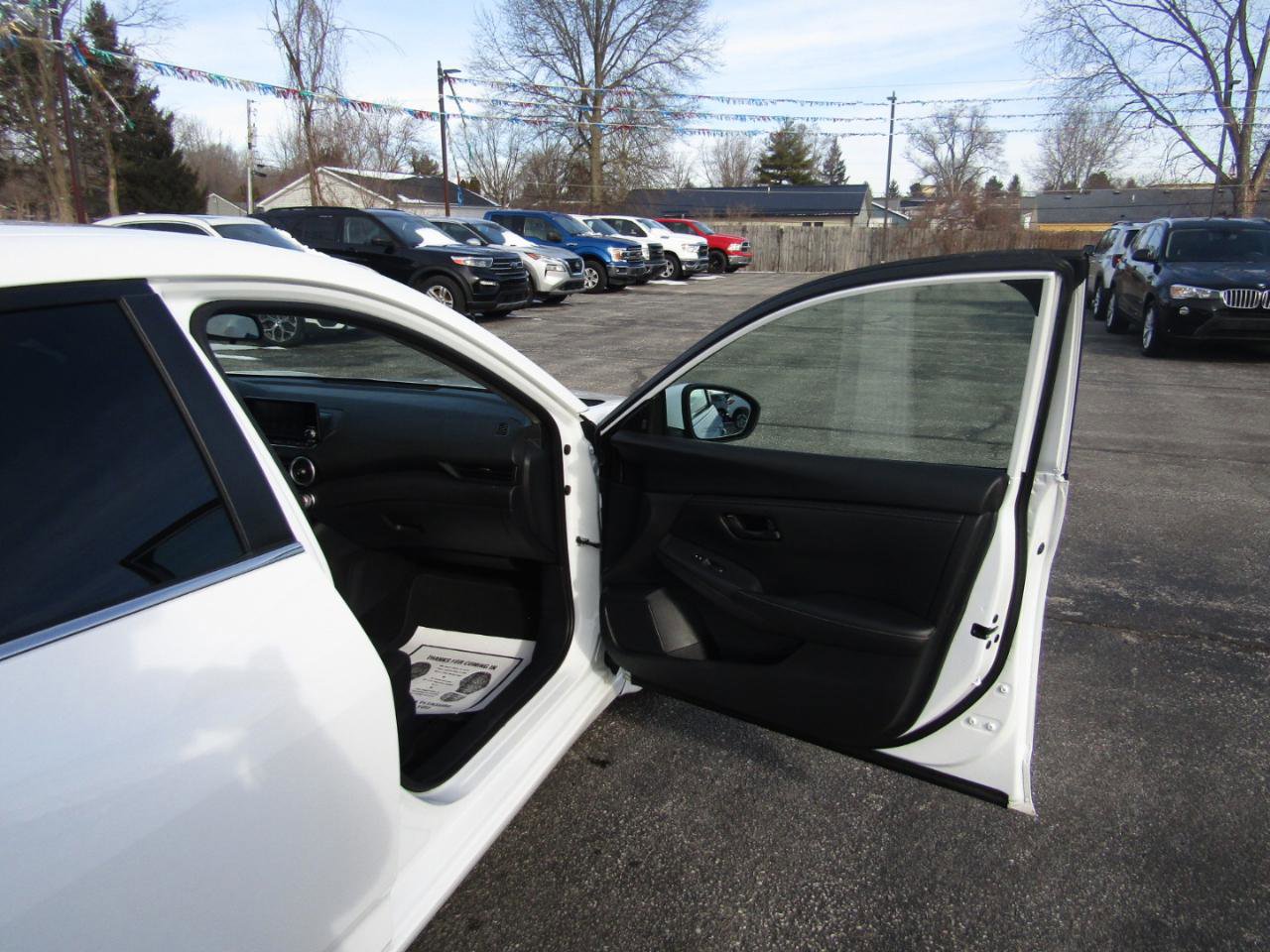 Used 2025 Nissan Sentra S w/ Lighting Package image 23