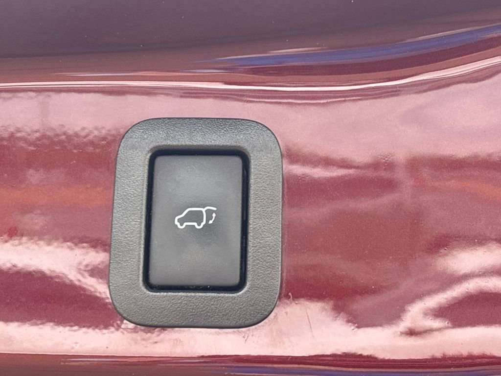 Used 2018 Toyota Highlander XLE image 33