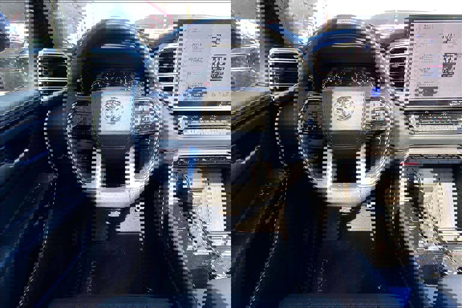 Used 2022 Toyota Tundra Limited RWD image 6