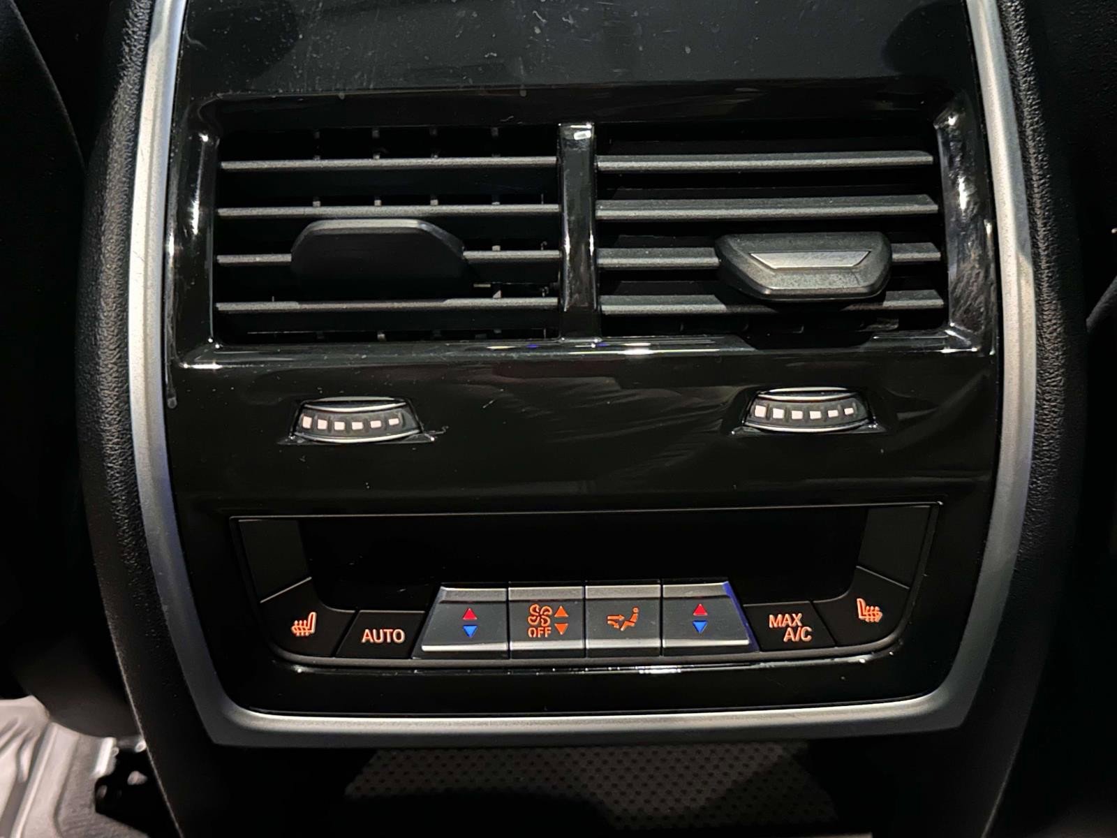 Used 2022 BMW X5 xDrive40i w/ Climate Comfort Package image 15