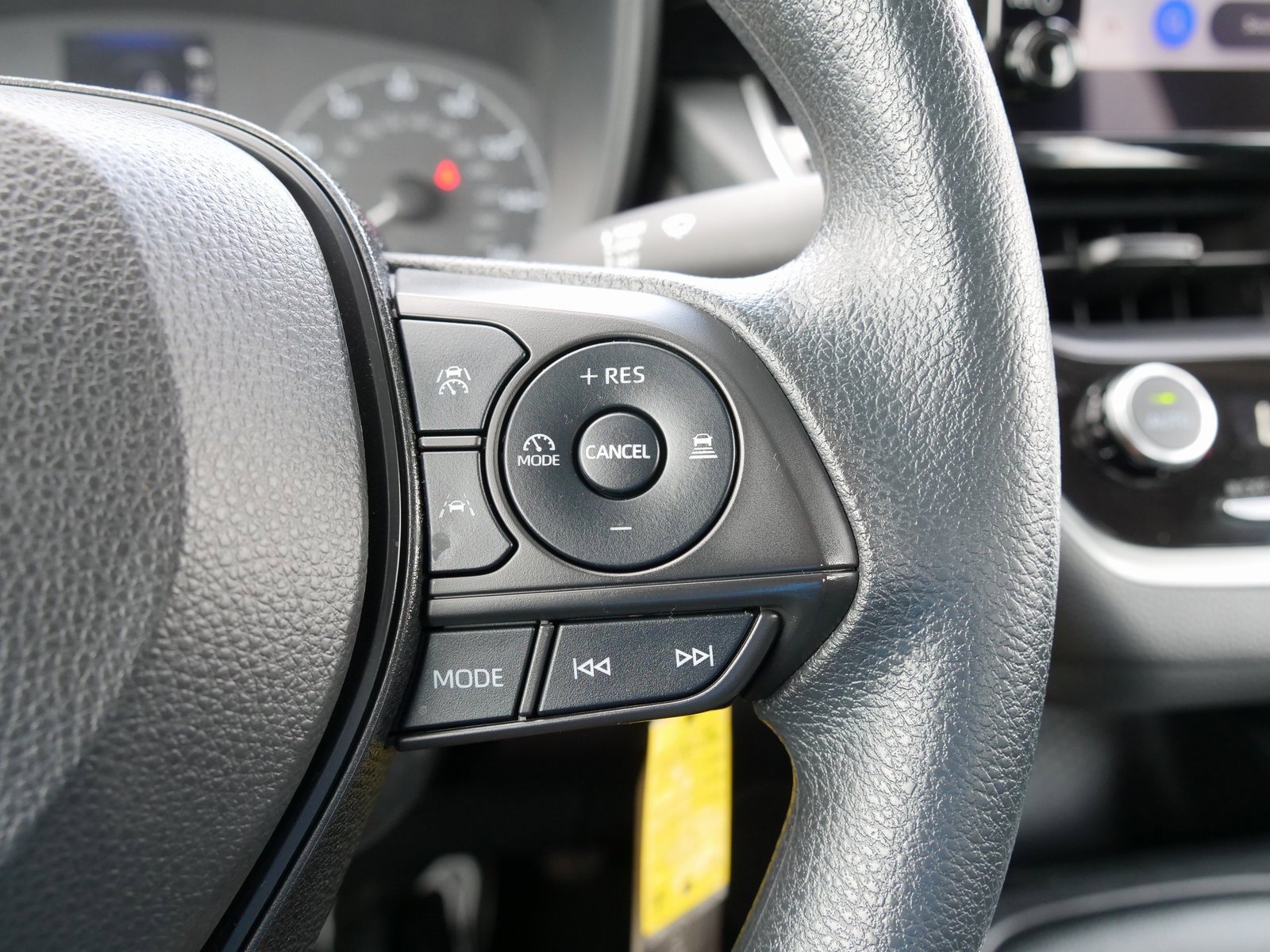 Used 2024 Toyota Corolla LE image 20