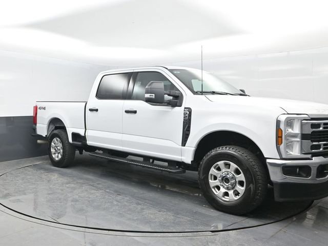 Used 2024 Ford F250 XLT image 2