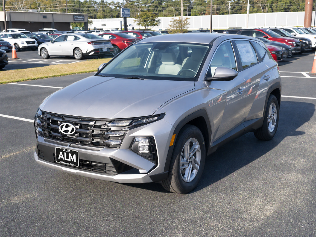 New 2026 Hyundai Tucson SE FWD image 1