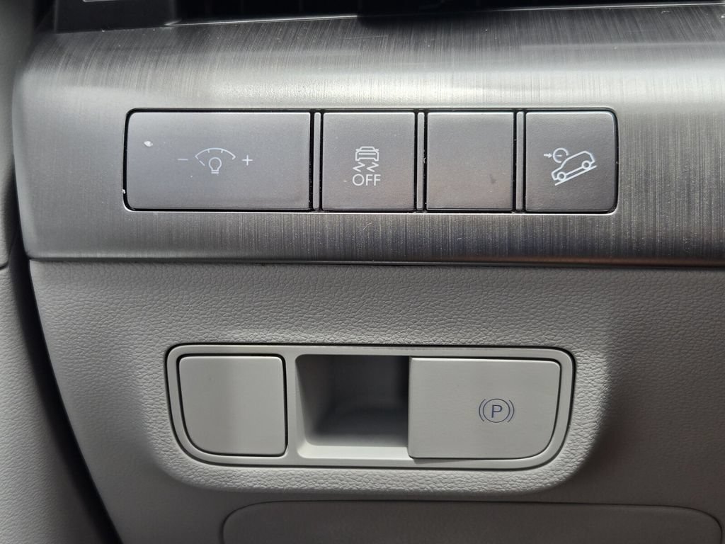 Certified 2024 Hyundai Kona SEL FWD image 26