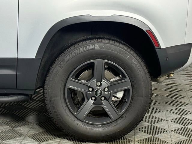 Certified 2023 Land Rover Defender 90 S image 14