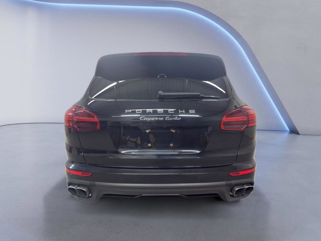 Used 2015 Porsche Cayenne Turbo AWD/4WD image 5
