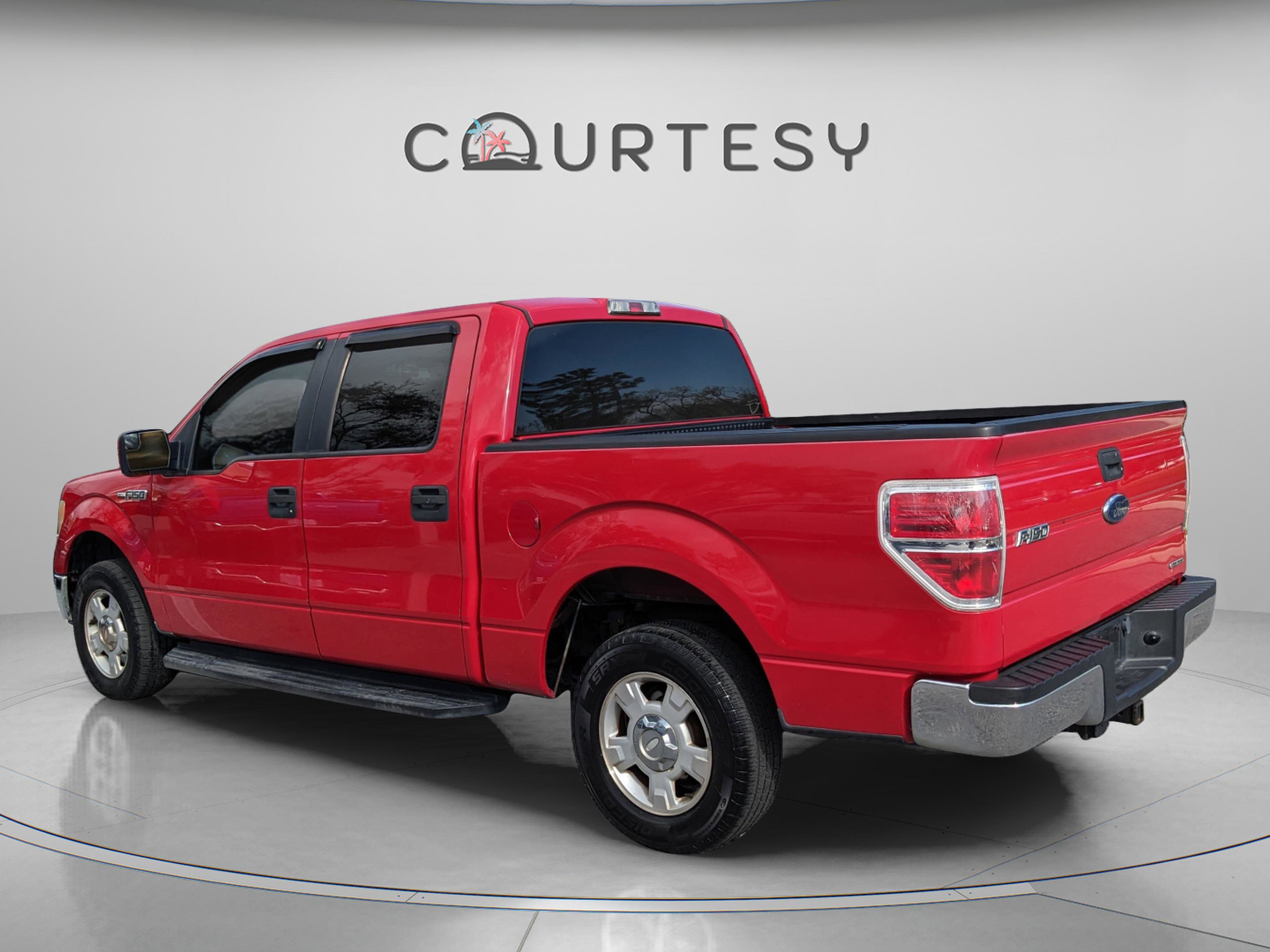 Used 2011 Ford F150 XLT w/ XLT Convenience Pkg image 5