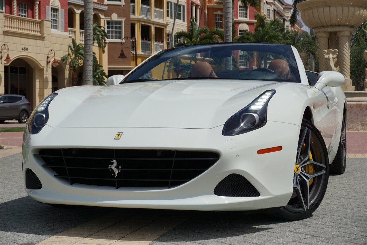 Used 2017 Ferrari California T RWD image 46