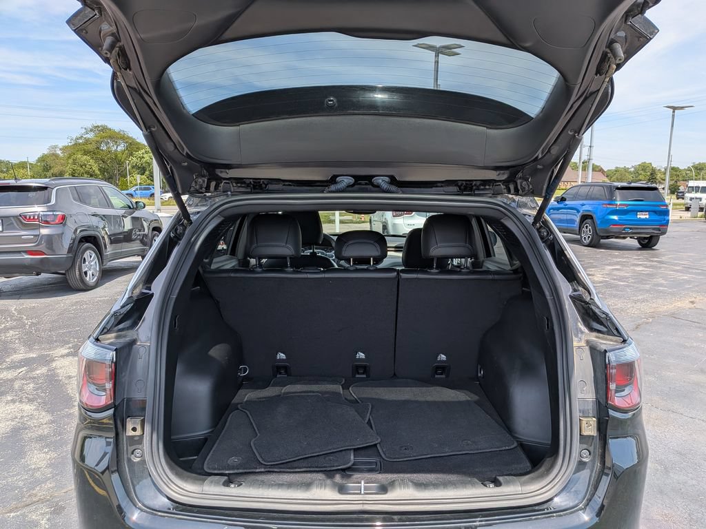 Used 2023 Jeep Compass Limited AWD/4WD image 21
