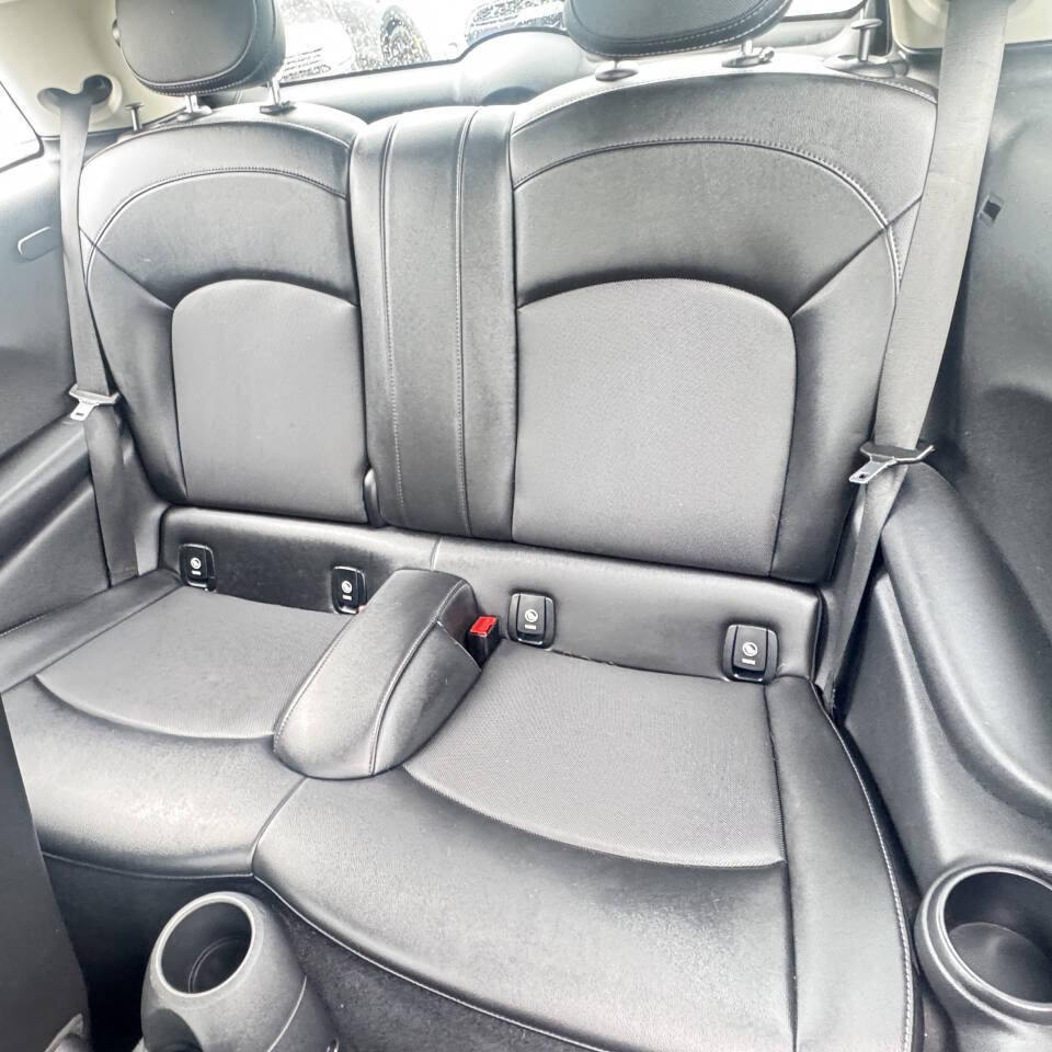 Used 2014 MINI Cooper 2-Door Hardtop FWD image 15