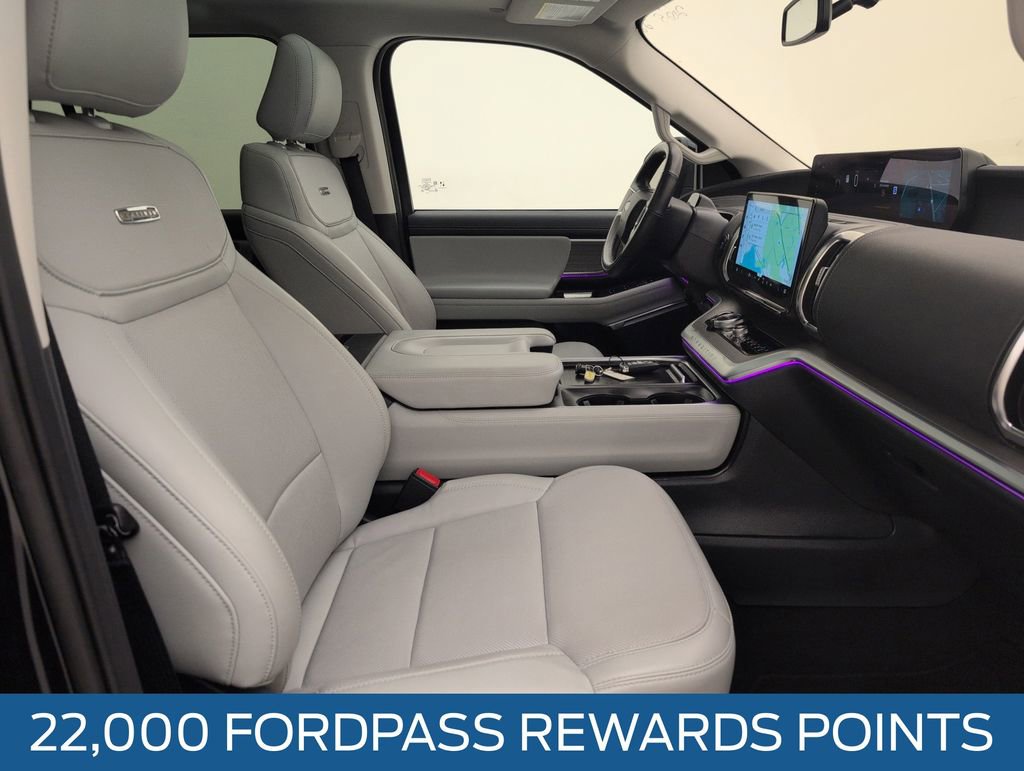Used 2025 Ford Expedition Platinum AWD/4WD image 15