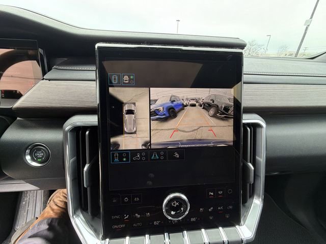New 2026 GMC Acadia Denali w/ Super Cruise Package image 16