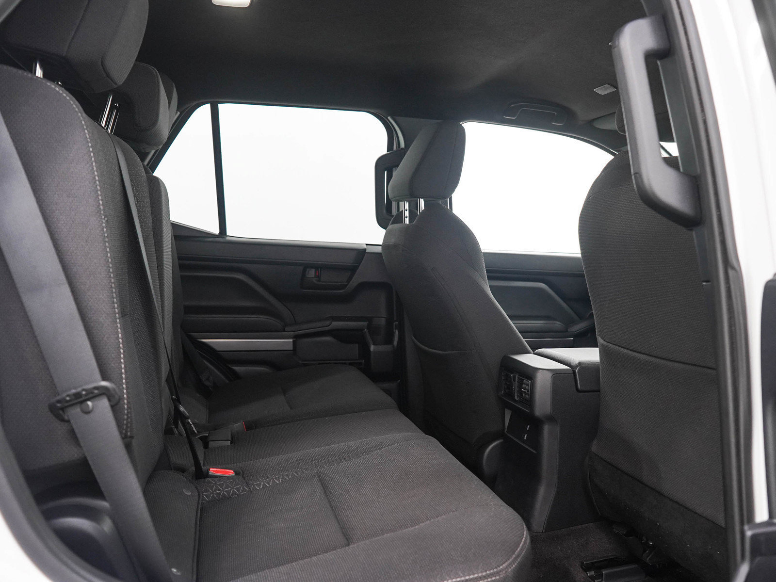 Used 2025 Toyota 4Runner SR5 AWD/4WD image 13