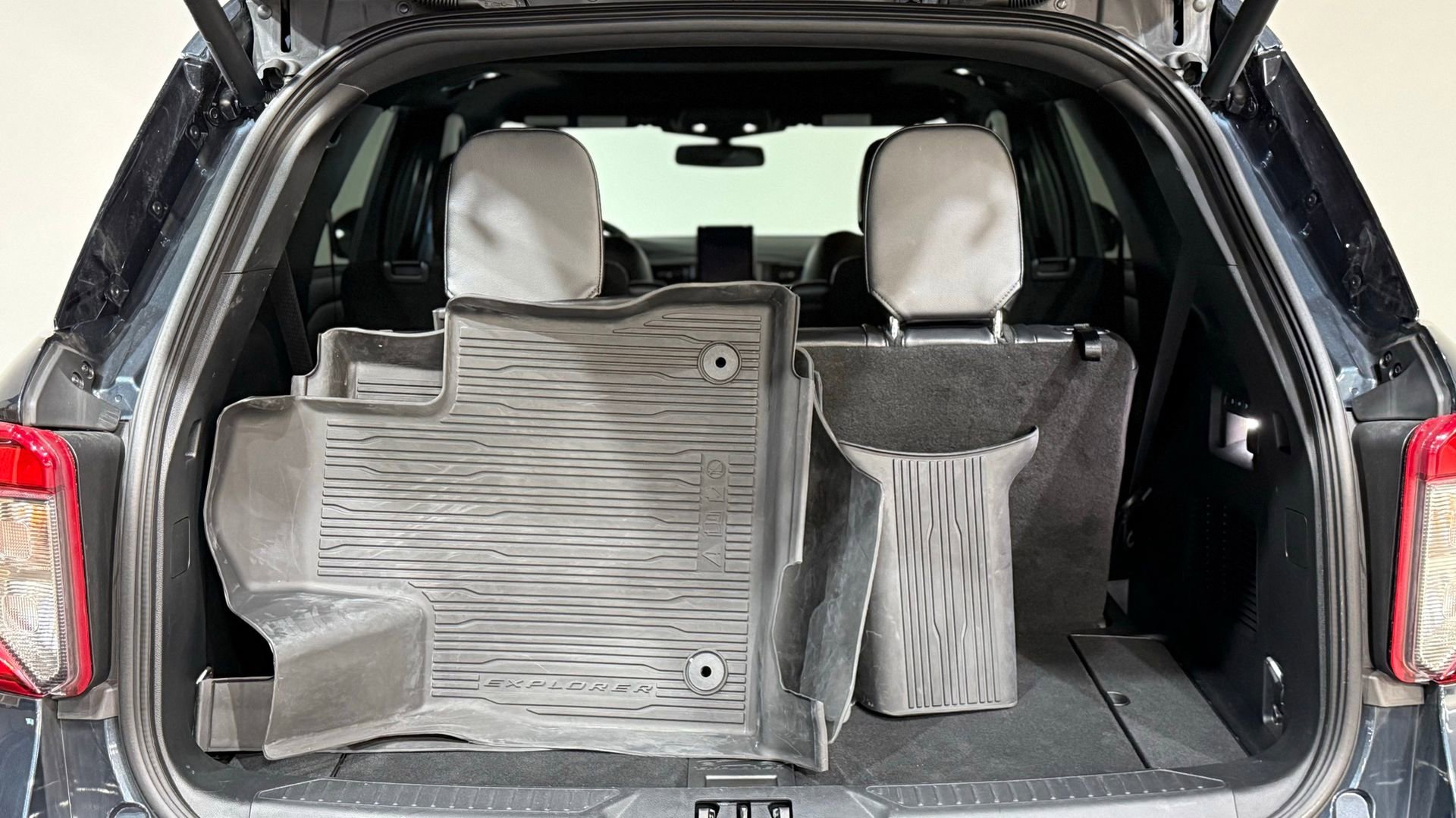 Used 2023 Ford Explorer ST w/ Equipment Group 401A image 38