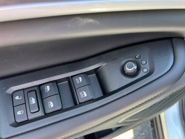 New 2026 Jeep Grand Cherokee Limited AWD/4WD image 12