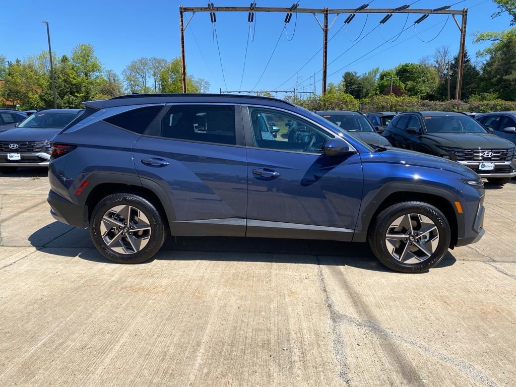 New 2026 Hyundai Tucson SEL AWD/4WD image 2
