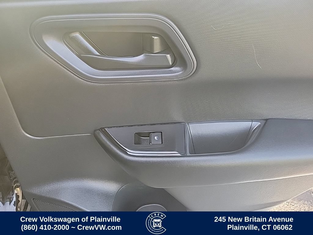 Used 2024 Nissan Rogue S AWD/4WD image 44