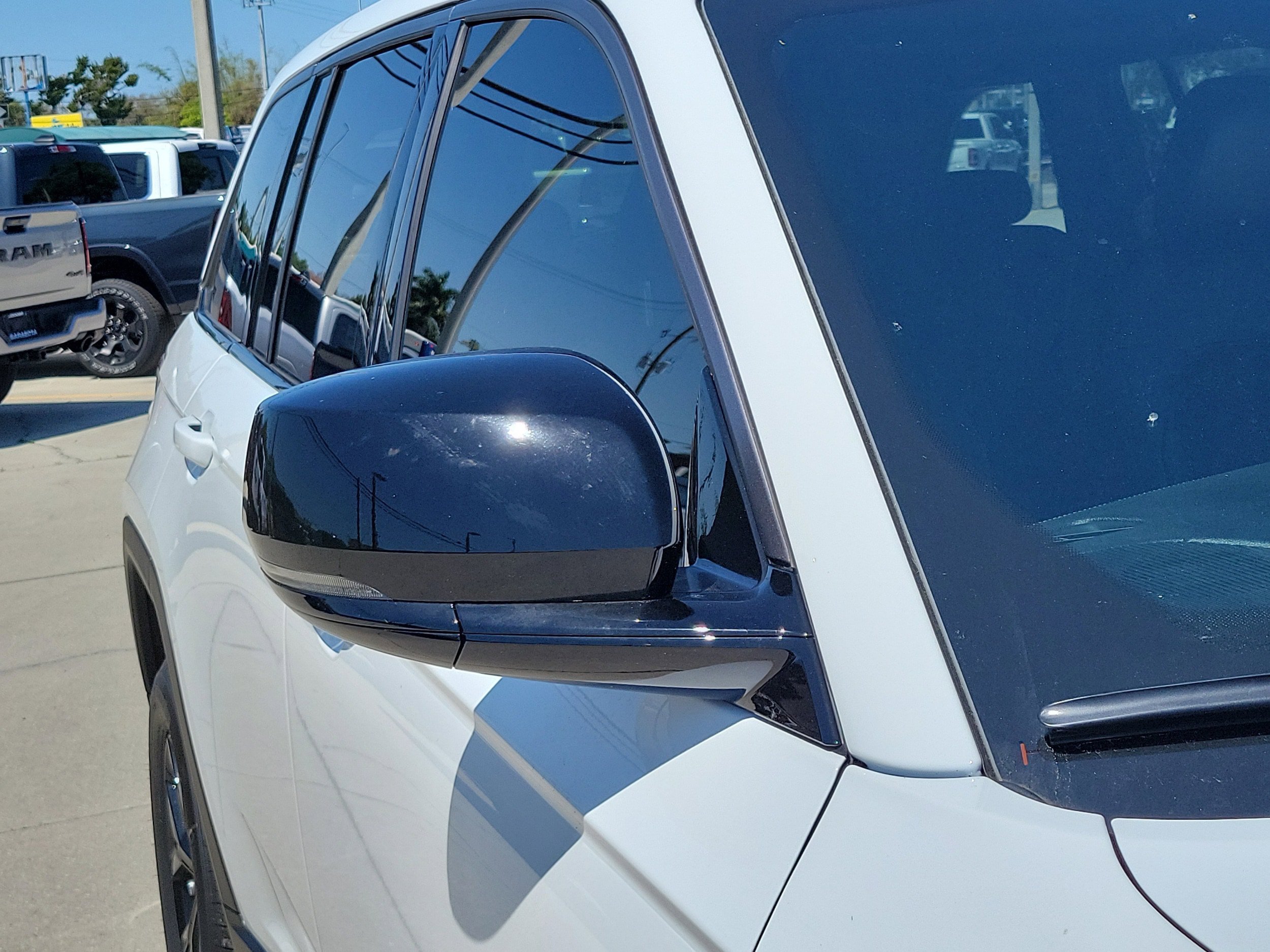 New 2026 Jeep Grand Cherokee Altitude RWD image 9