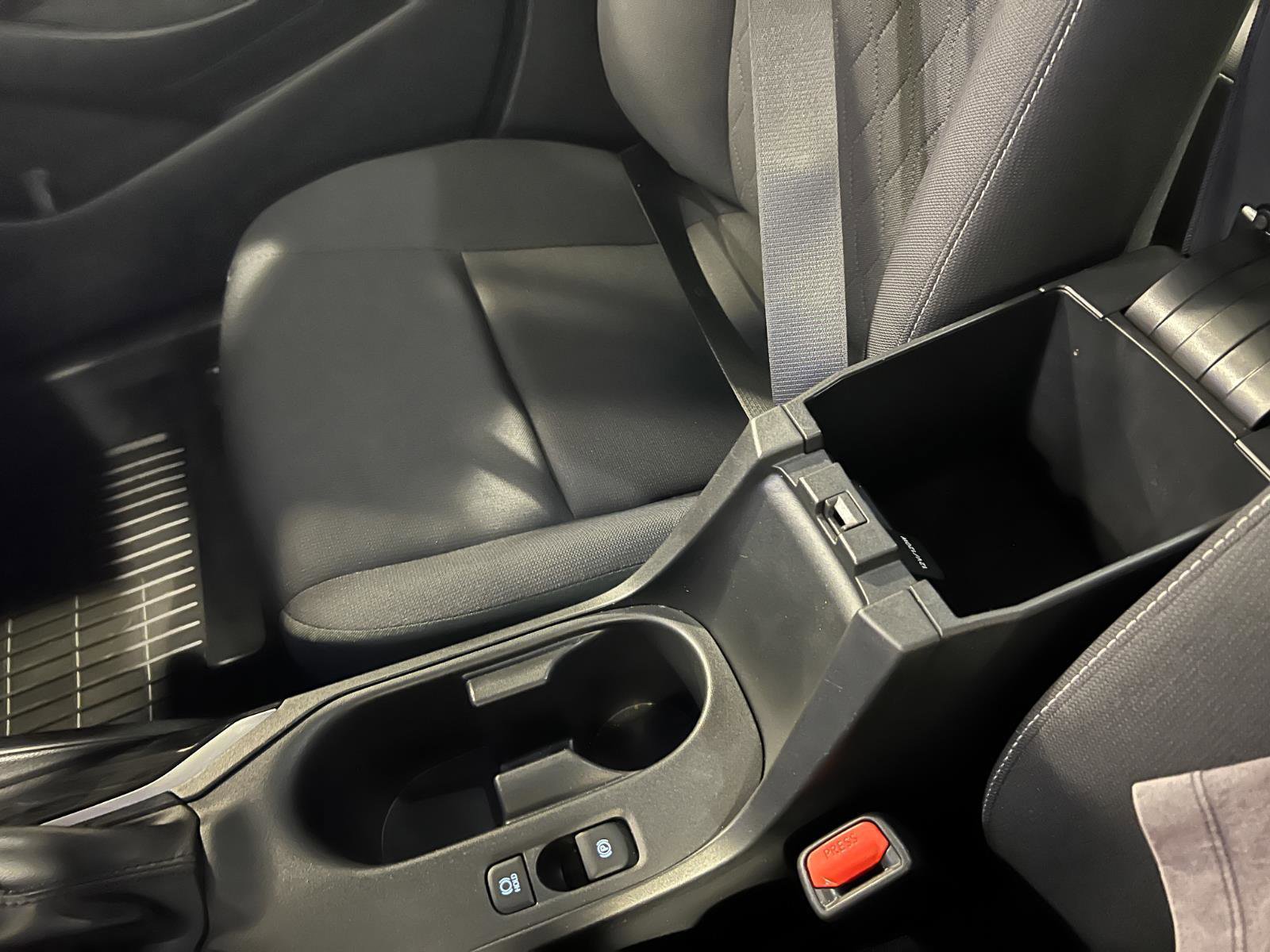 Used 2023 Toyota Corolla LE image 20