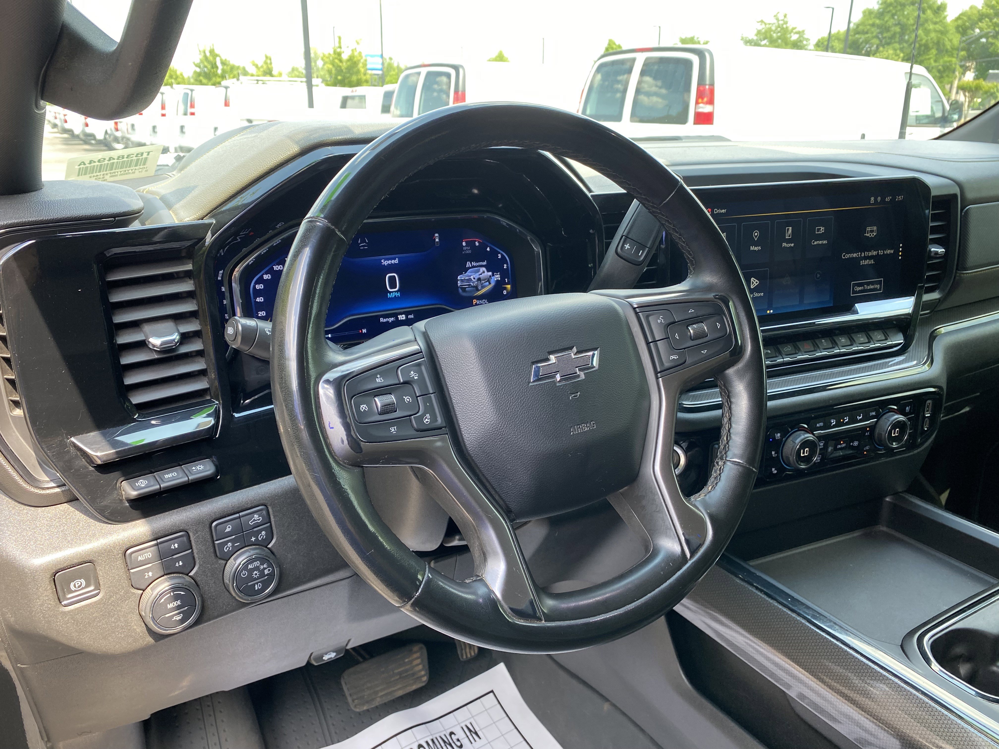Used 2024 Chevrolet Silverado 2500 ZR2 w/ Technology Package AWD/4WD image 17