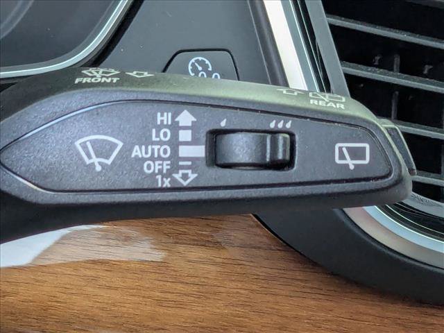 Used 2023 Audi Q5 2.0T Prestige AWD/4WD image 14